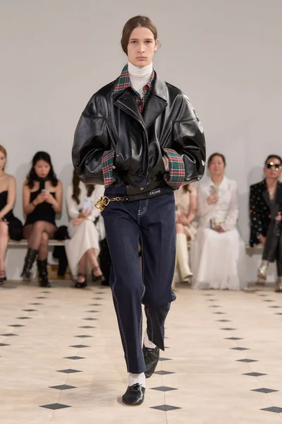 Look 36
